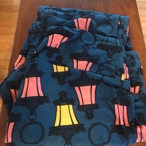 7 pairs of lularoe os leggings